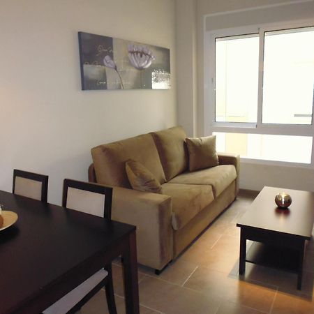 Apartamentos Pinar Malaga Centro Ruang foto