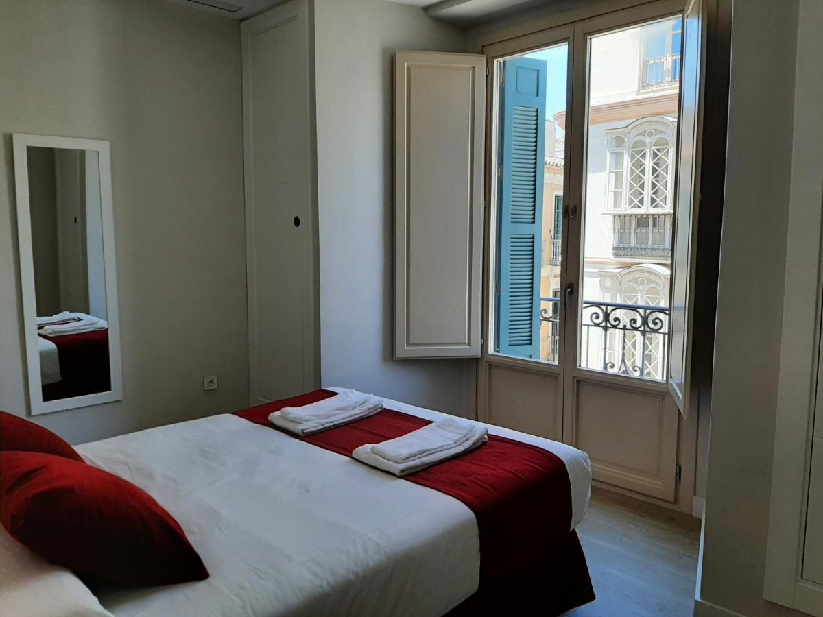 Apartamentos Pinar Malaga Centro Bagian luar foto