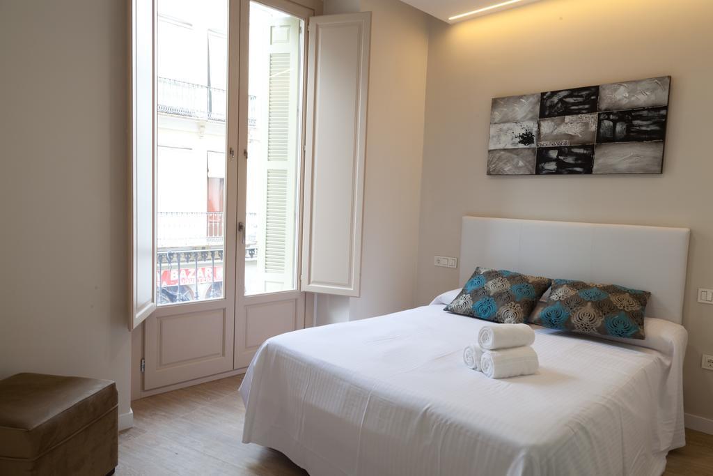 Apartamentos Pinar Malaga Centro Ruang foto