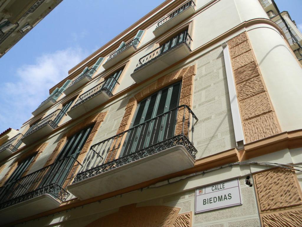 Apartamentos Pinar Malaga Centro Bagian luar foto