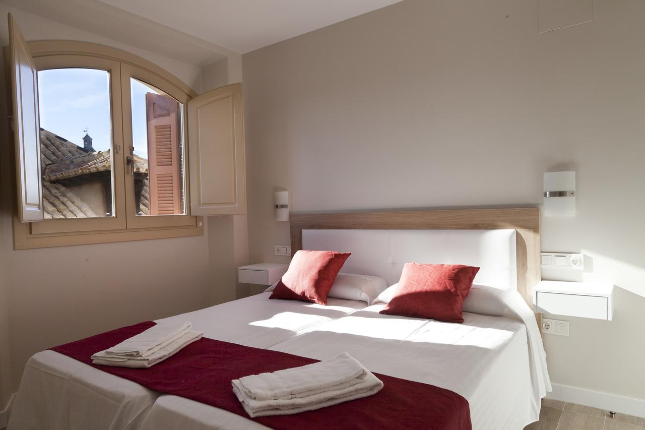 Apartamentos Pinar Malaga Centro Bagian luar foto